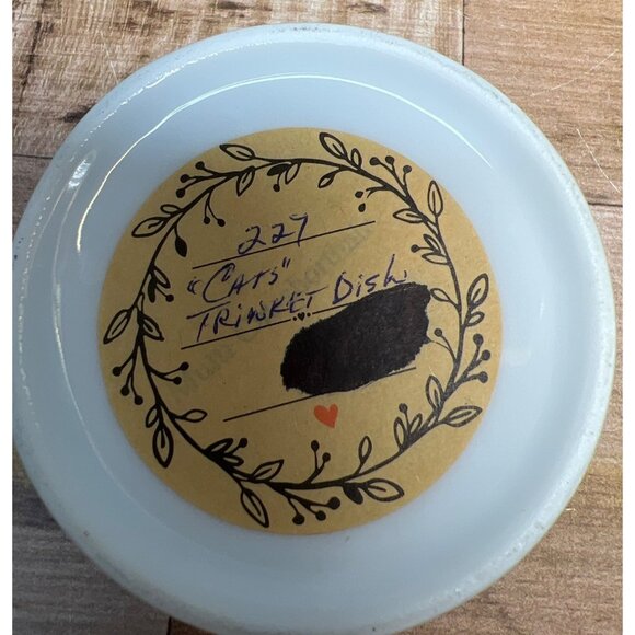 Cat-Themed Ceramic Trinket Dish W/ Lid - "Cats" Design - Storage For Jewelry - Picture 5 of 5